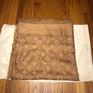 Louis Vuitton scarf